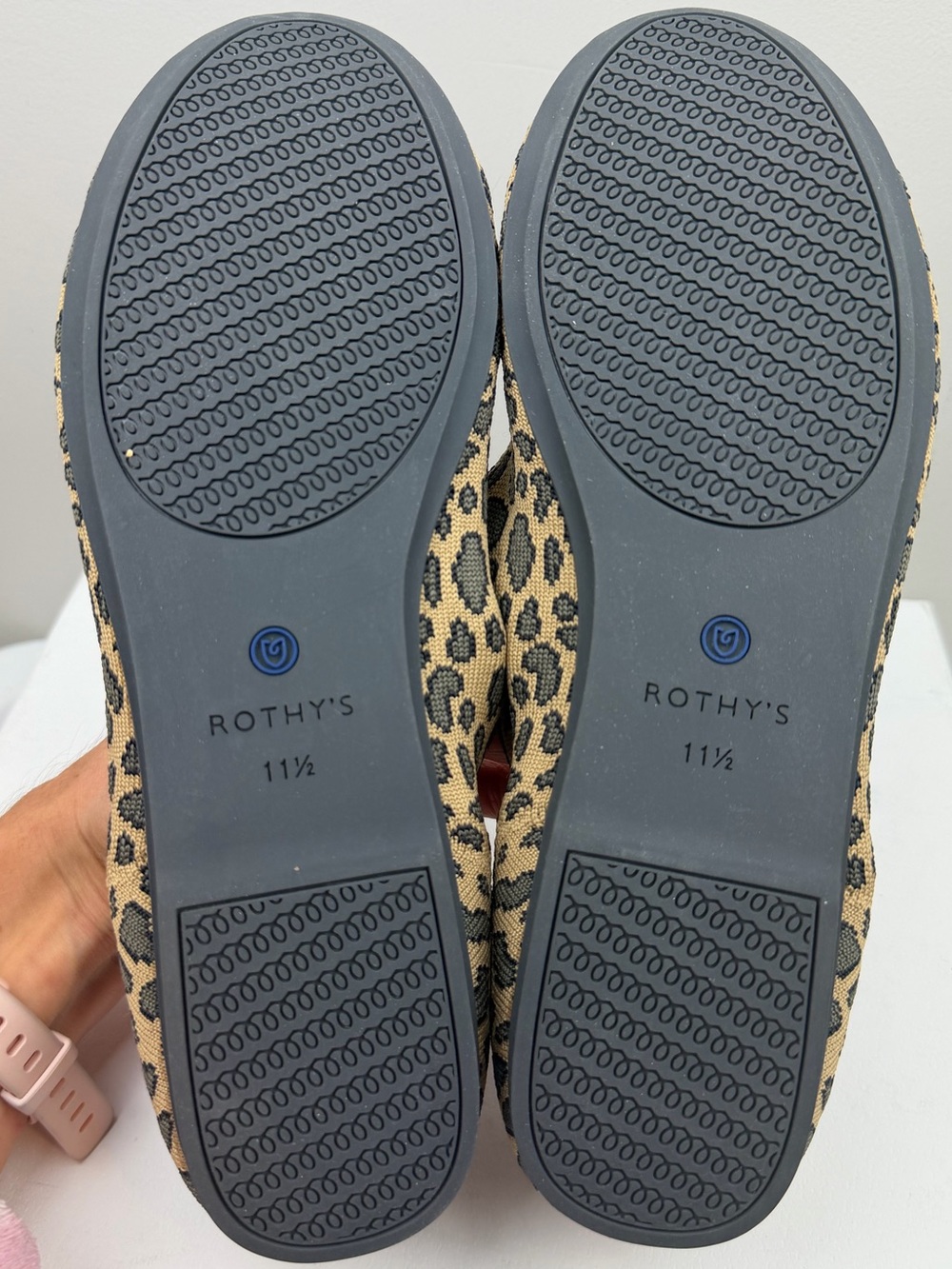 *NEW* Rothys Rounded Toe Flat in Spotted Leopard sz 11.5 Retired Pattern - Picture 10 of 10
